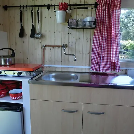 ベッド・アンド・ブレックファスト Pipowagen Camping Puur Genieten