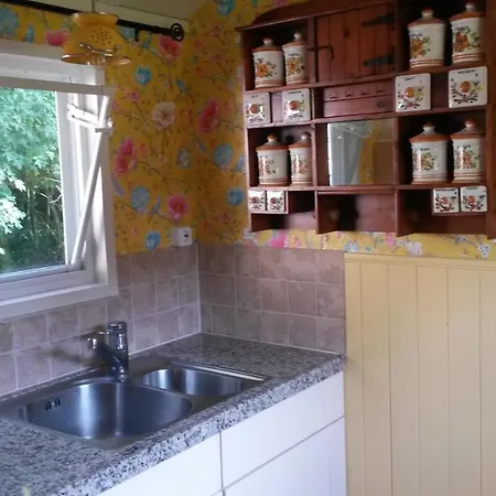 ベッド・アンド・ブレックファスト Pipowagen Camping Puur Genieten