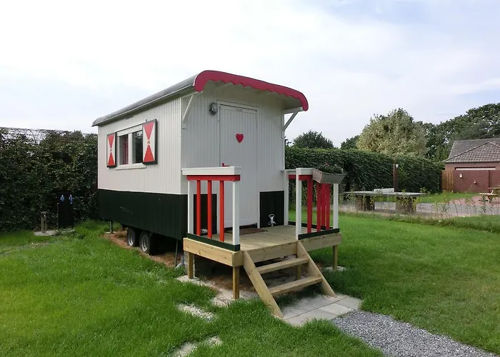 Bed and Breakfast Pipowagen Camping Puur Genieten 3*