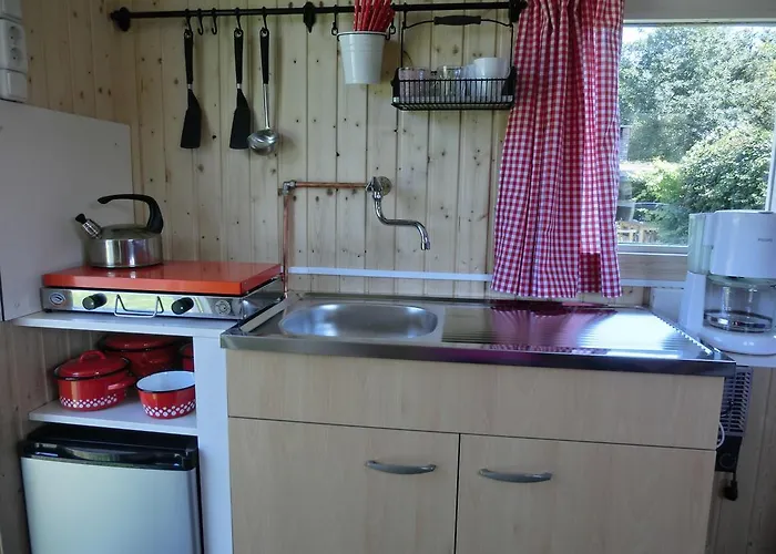 Bed and Breakfast Pipowagen Camping Puur Genieten